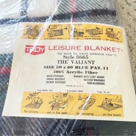 Troy Leisure Blanket Red Blue Green Plaid Fringed Stadium Throw Camping Vintage - Picture 3 of 3